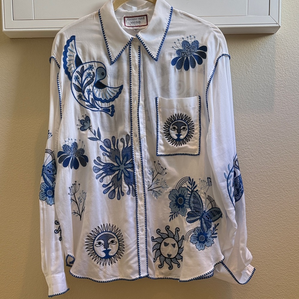 Johnny Was White Shirt with Blue Embroidery - Picture 3 of 15